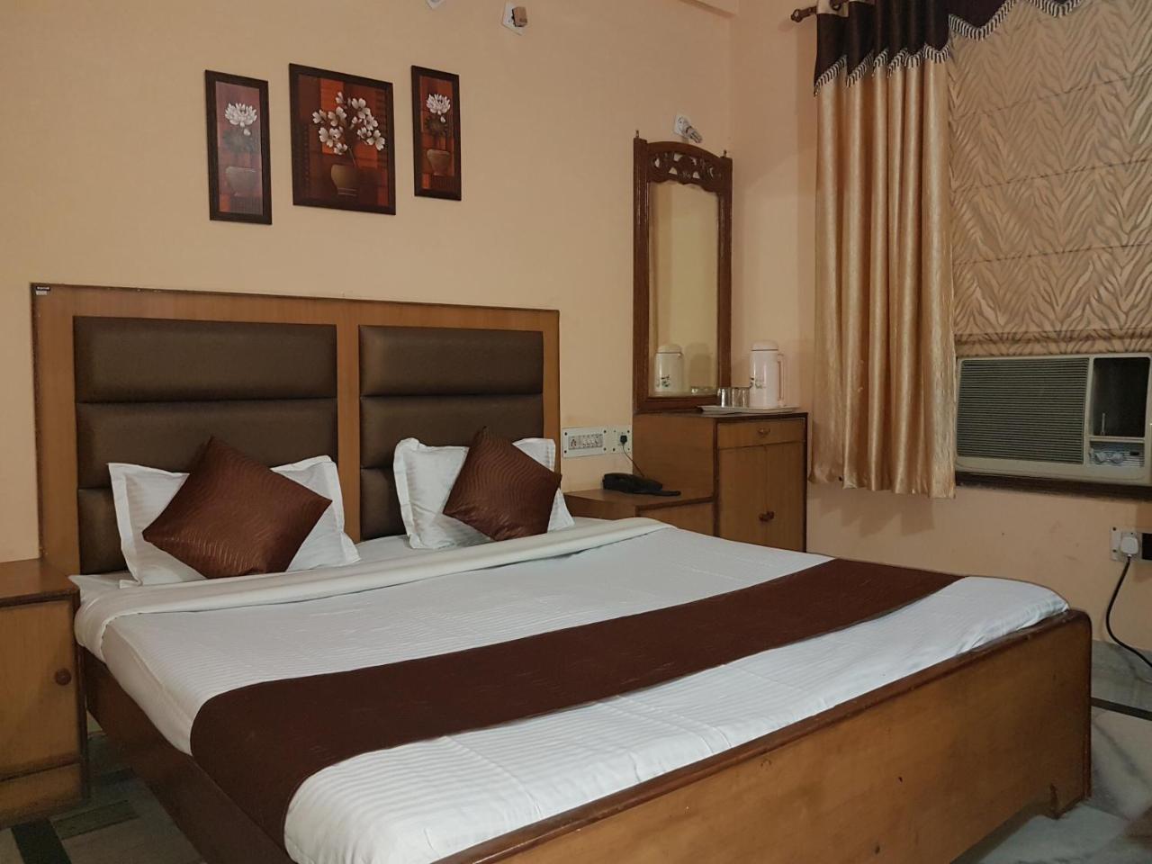 Hotel Jannat Agra  Kültér fotó